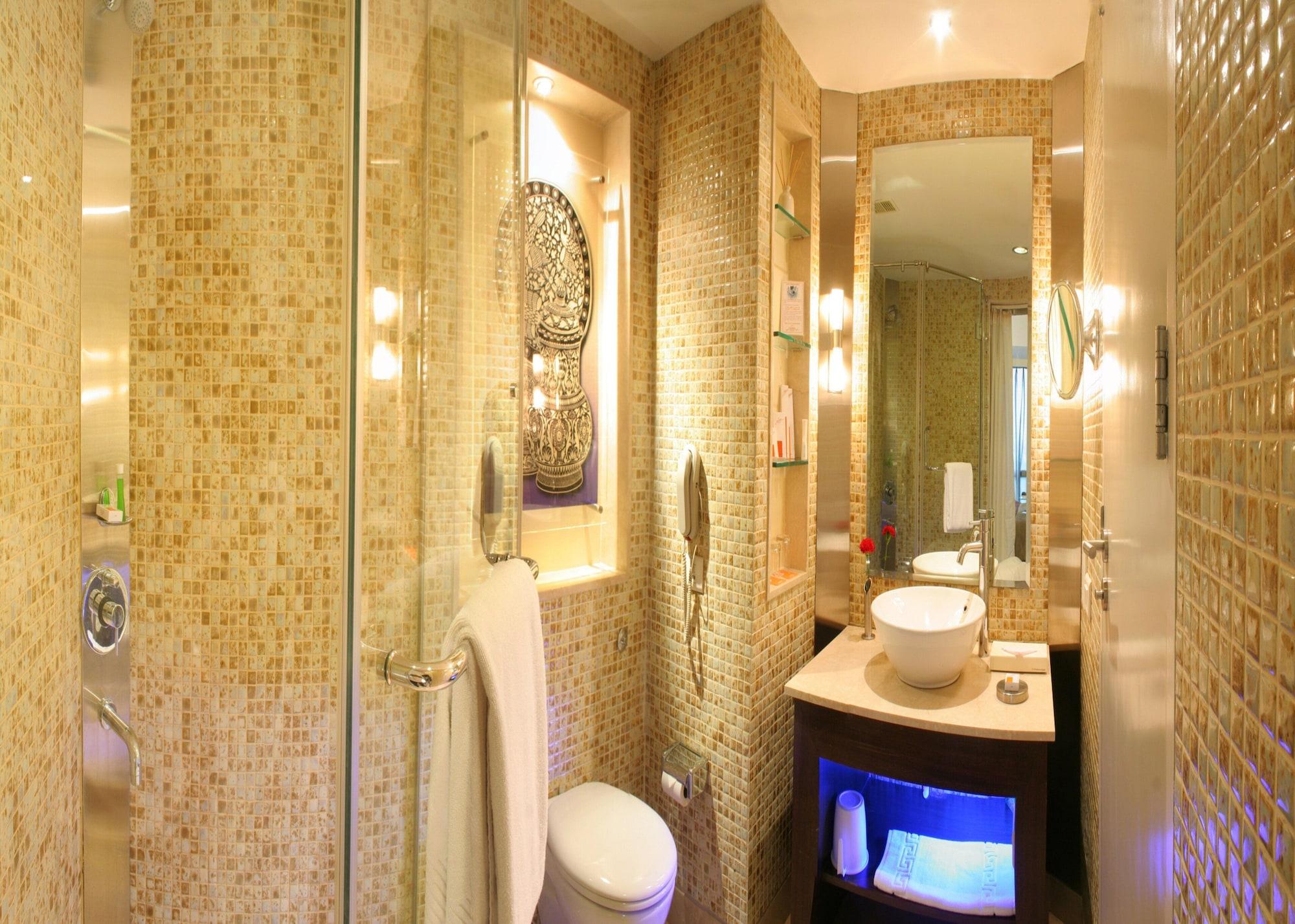 The Golkonda Hotel Hyderabad Room photo